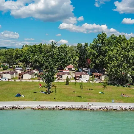 Happy Camp Mobile Homes In Balatontourist Fuered & Κάμπινγκ Balatonfüred