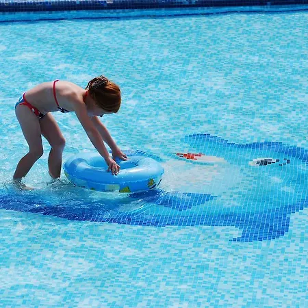 Happy Camp Mobile Homes In Balatontourist Füred Camping&bungalows Camping