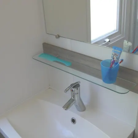 Happy Camp Mobile Homes In Balatontourist Füred Camping&bungalows