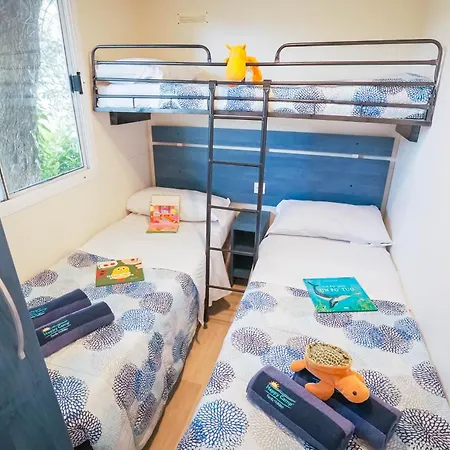 אתר קמפינג Happy Camp Mobile Homes In Balatontourist Fuered &