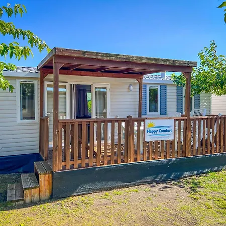 Happy Camp Mobile Homes In Balatontourist Fuered & Balatonfured