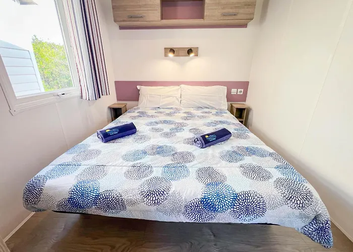 Happy Camp Mobile Homes In Balatontourist Fuered & Camping Balatonfüred